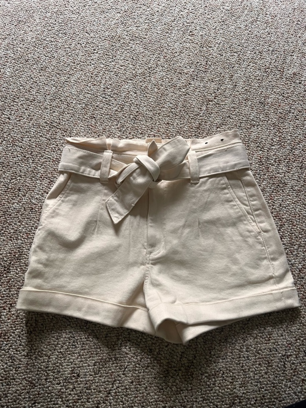 Express High-Waist Tie-Belt Shorts - Cream